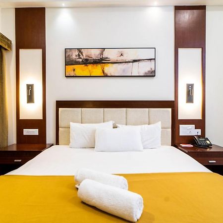 Grande Alpine Hotel Vagator Ngoại thất bức ảnh