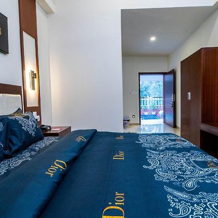 Grande Alpine Hotel Vagator Ngoại thất bức ảnh